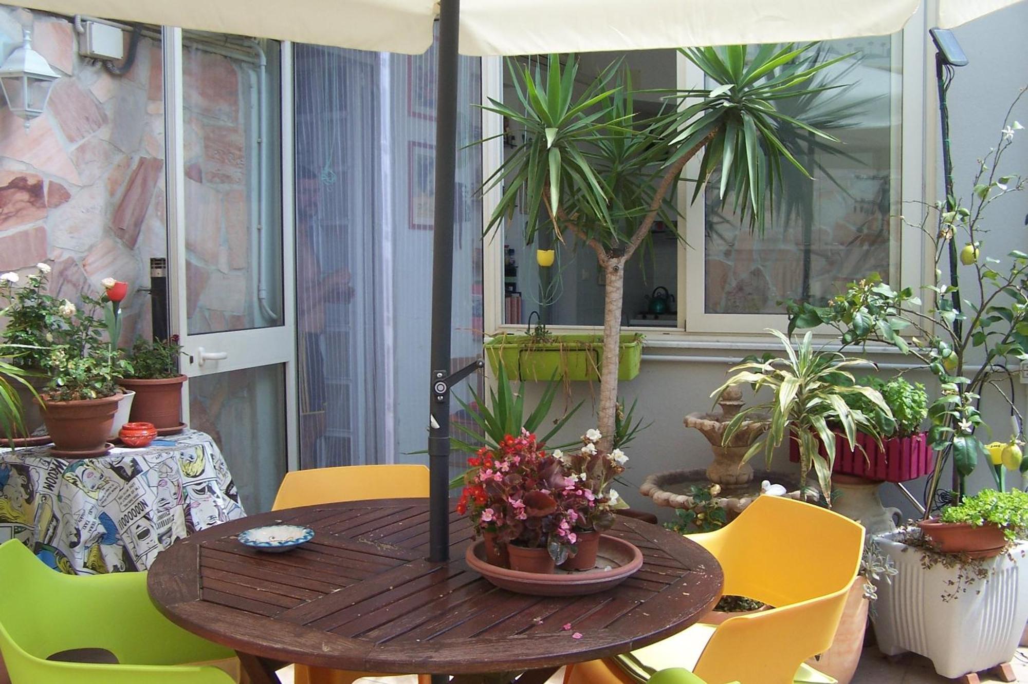 B&B In Centro กาญารี ภายนอก รูปภาพ